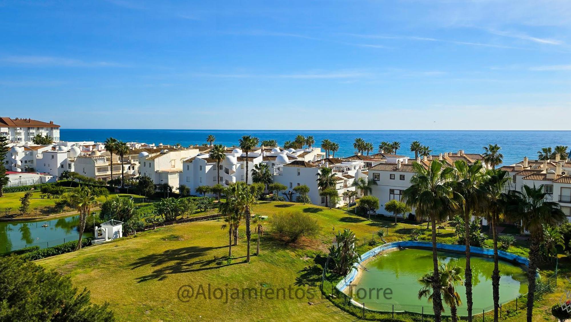 Laguna Beach Premium - Alojamientos La Torre Torrox Luaran gambar