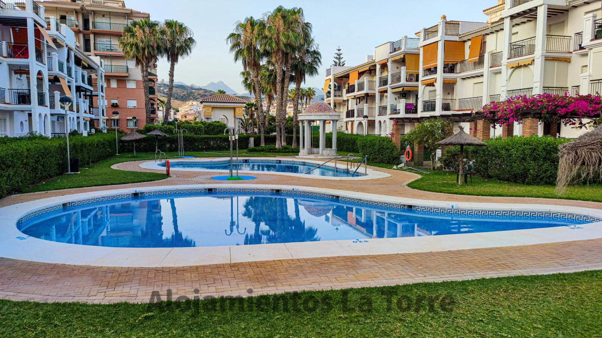 Laguna Beach Premium - Alojamientos La Torre Torrox Luaran gambar