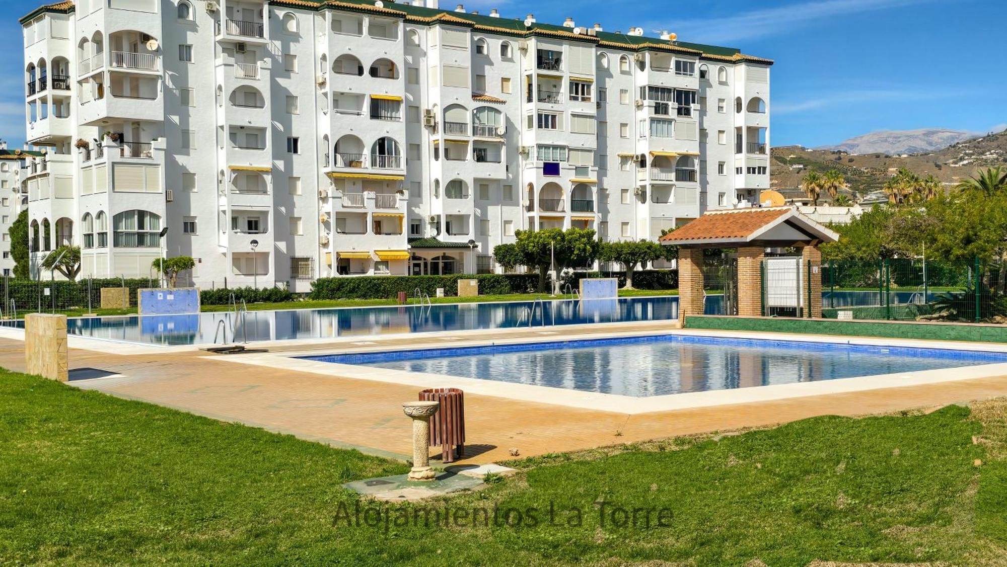Laguna Beach Premium - Alojamientos La Torre Torrox Luaran gambar